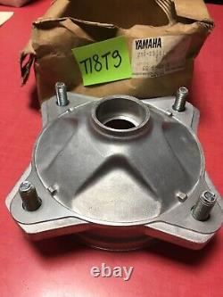 Yamaha 2XJ-25111-00 Hub Front Wheel Quad YFS200 Blaster YFB250 Yfs 200 Yfb 250